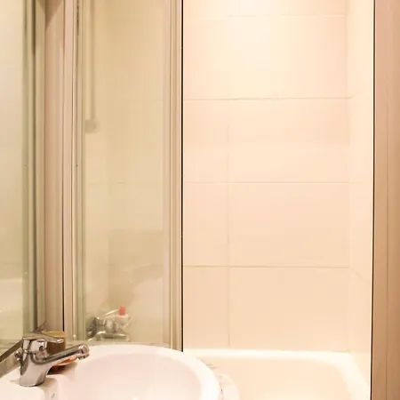 Spacious And Bright Aparment Of 60 M Παρίσι