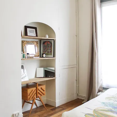 Spacious And Bright Aparment Of 60 M Διαμέρισμα