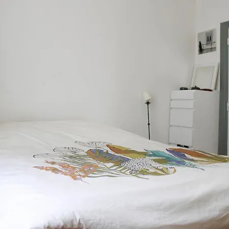 Διαμέρισμα Spacious And Bright Aparment Of 60 M *